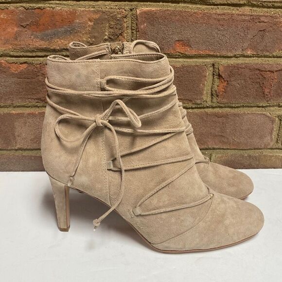 Vince Camuto Khaki Chenai Suede Booties Size 8 NEW - Picture 2 of 10